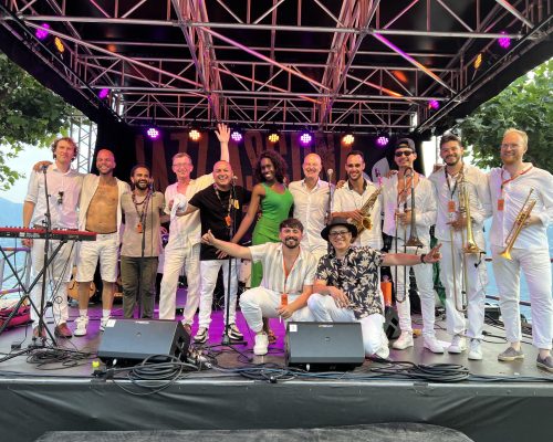 Nolosé_FullBand_1